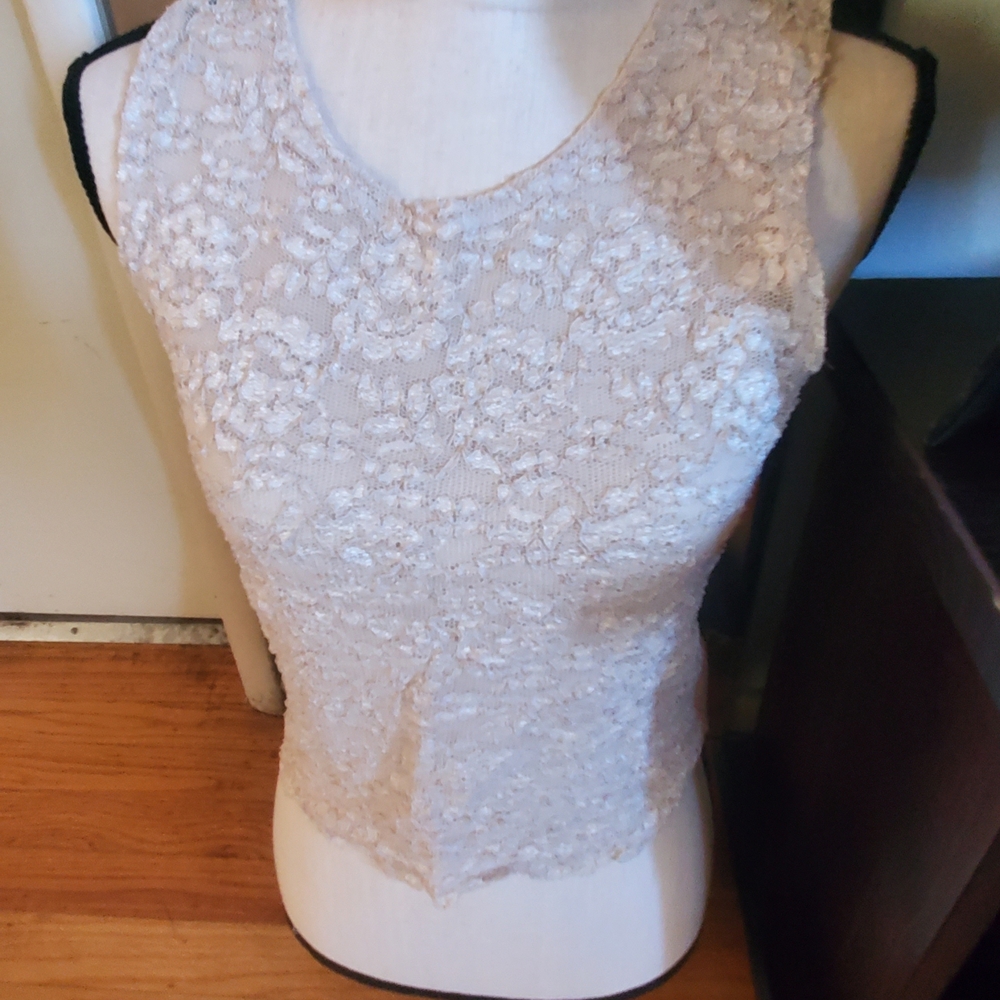 Victoria's Secret Ivory Lace Cropped Top